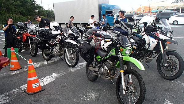 蓮田ＳＡにて最後の休憩＆給油